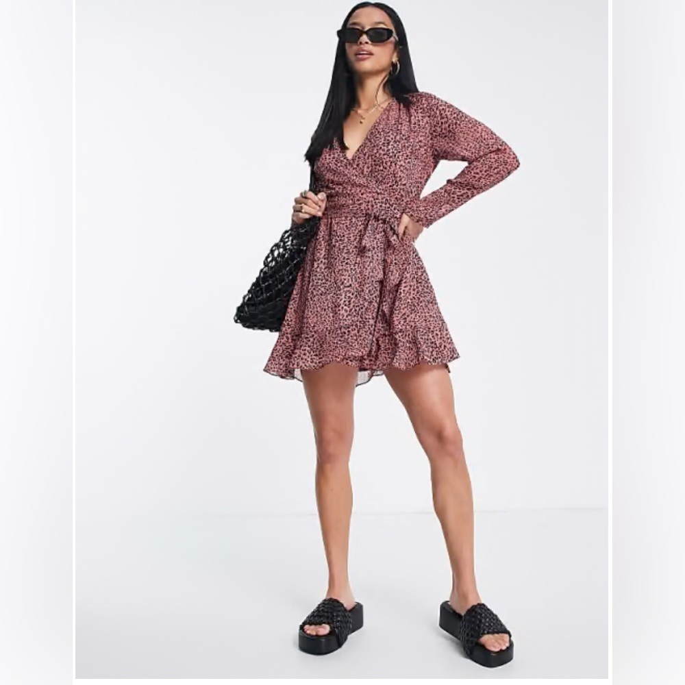 Missguided Pink Animal Print Long Sleeve Dress - Picture 2 of 12